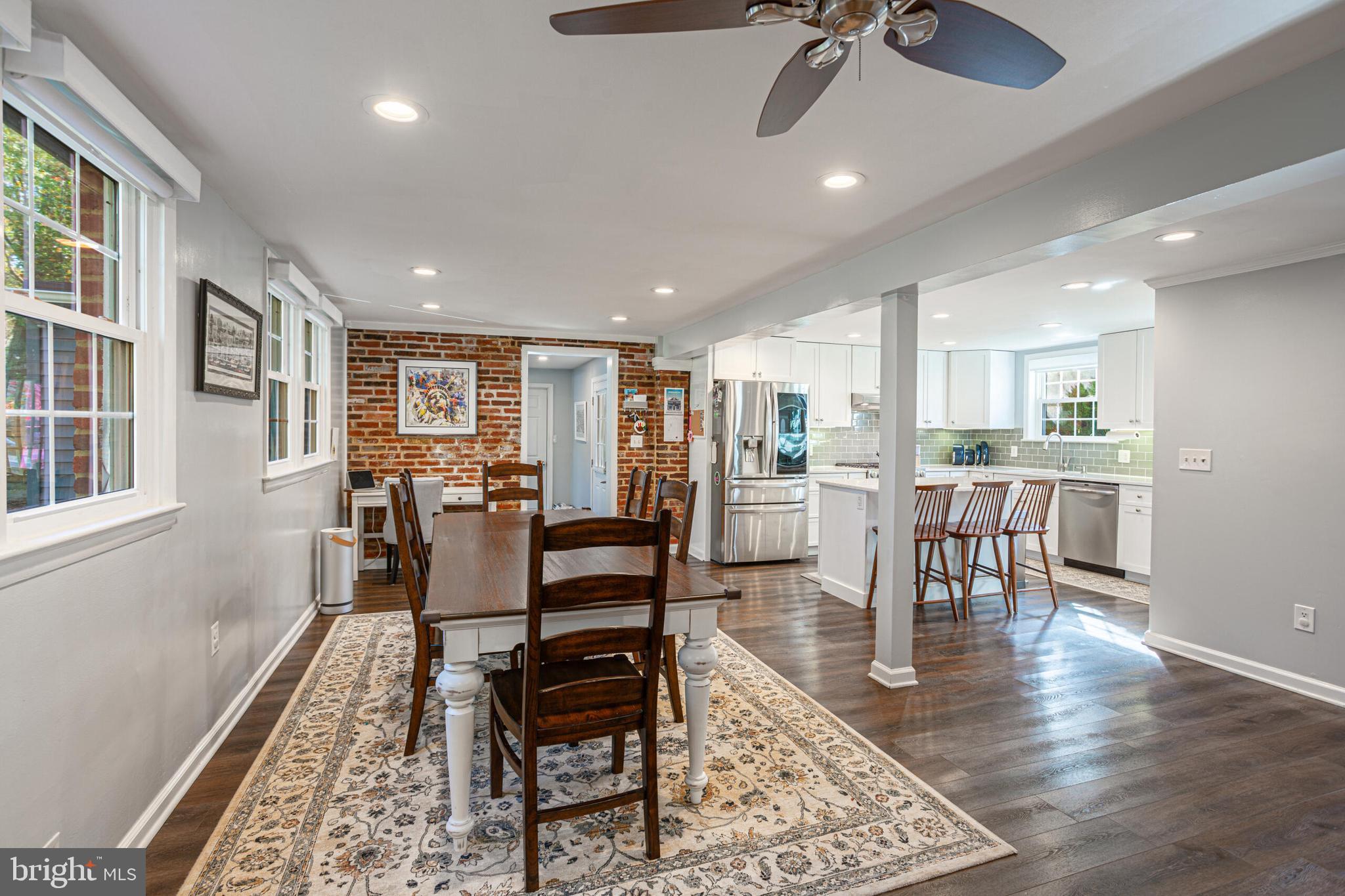 1112 WAYNEWOOD BOULEVARD