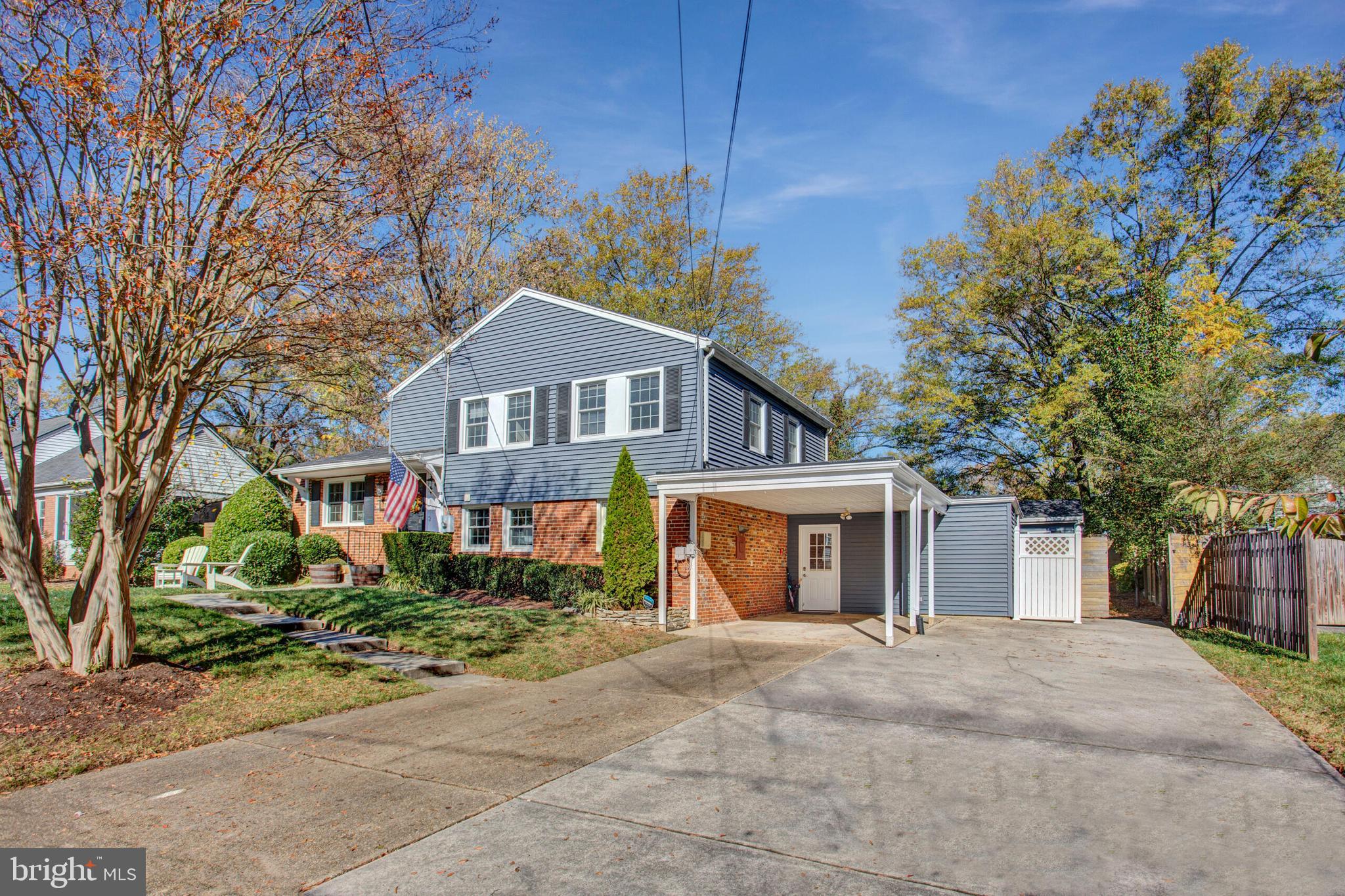 1112 WAYNEWOOD BOULEVARD