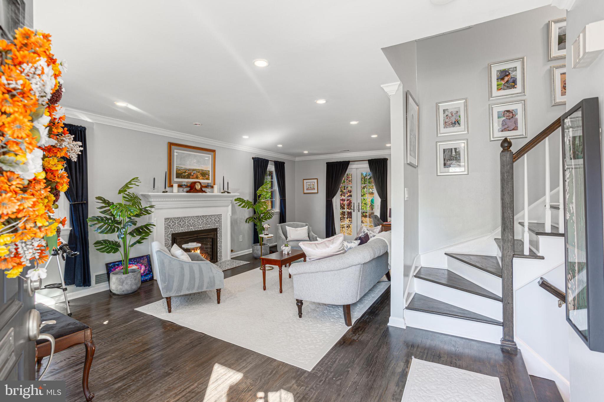 1112 WAYNEWOOD BOULEVARD