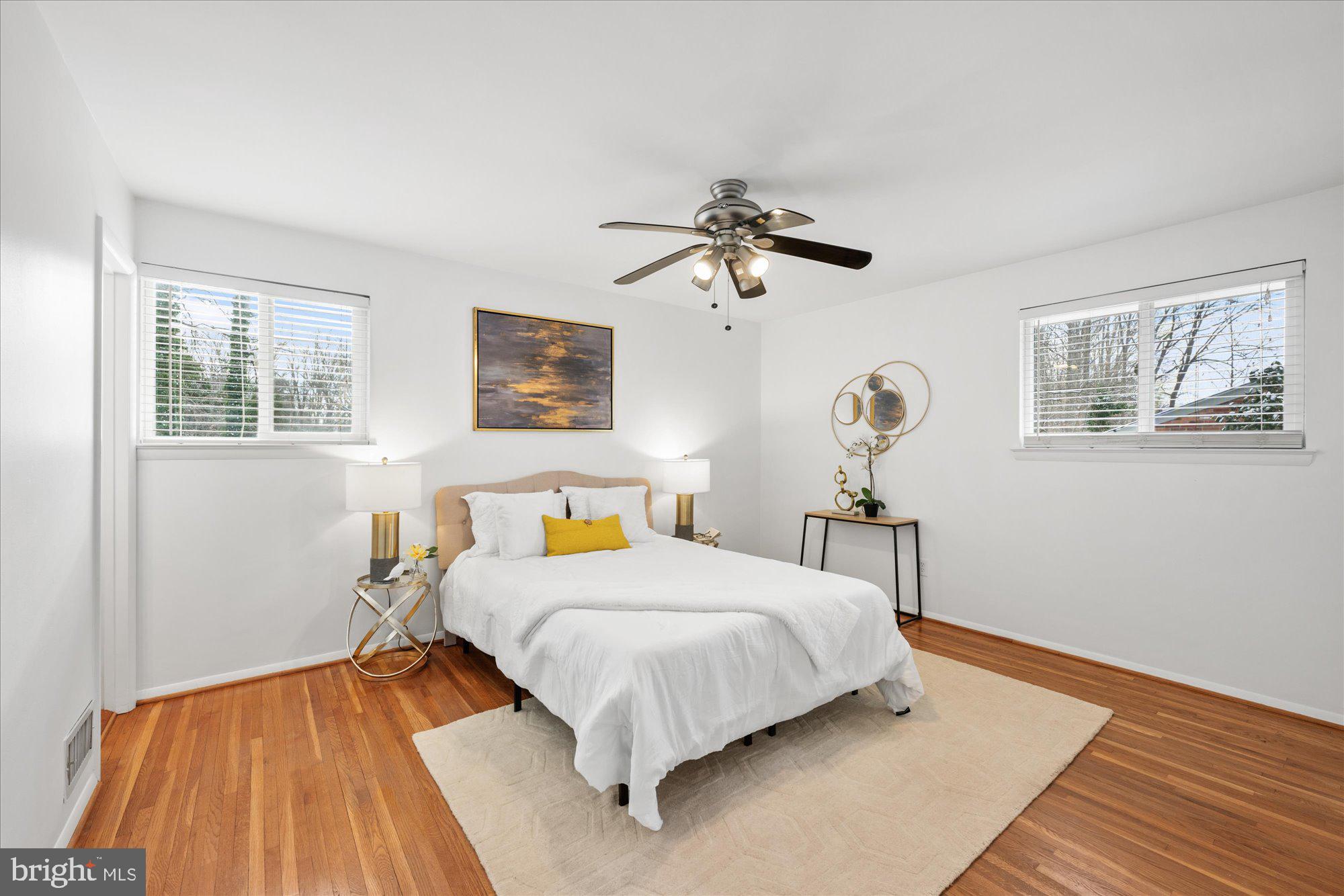 5617 BELLINGTON AVENUE