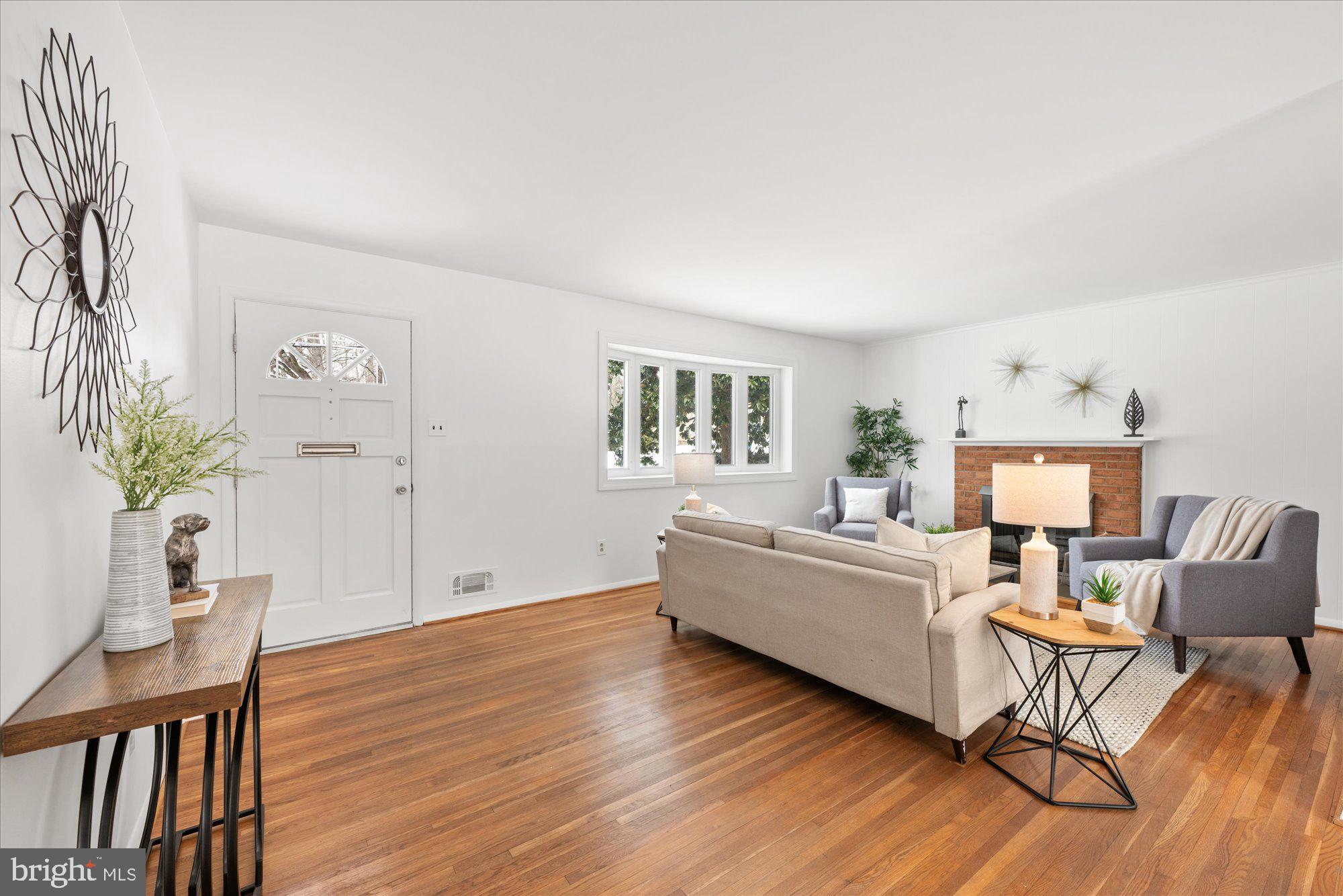 5617 BELLINGTON AVENUE