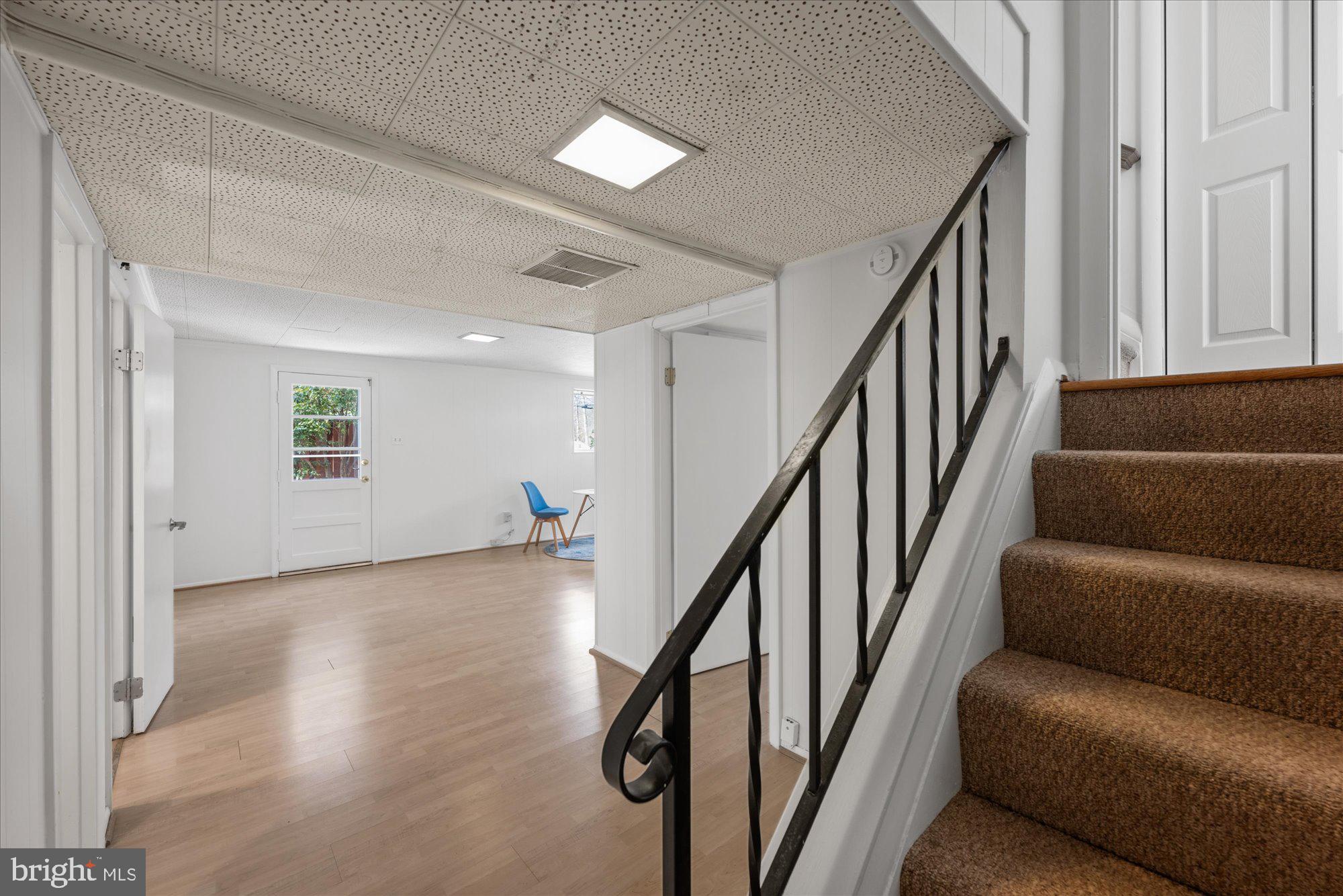 5617 BELLINGTON AVENUE