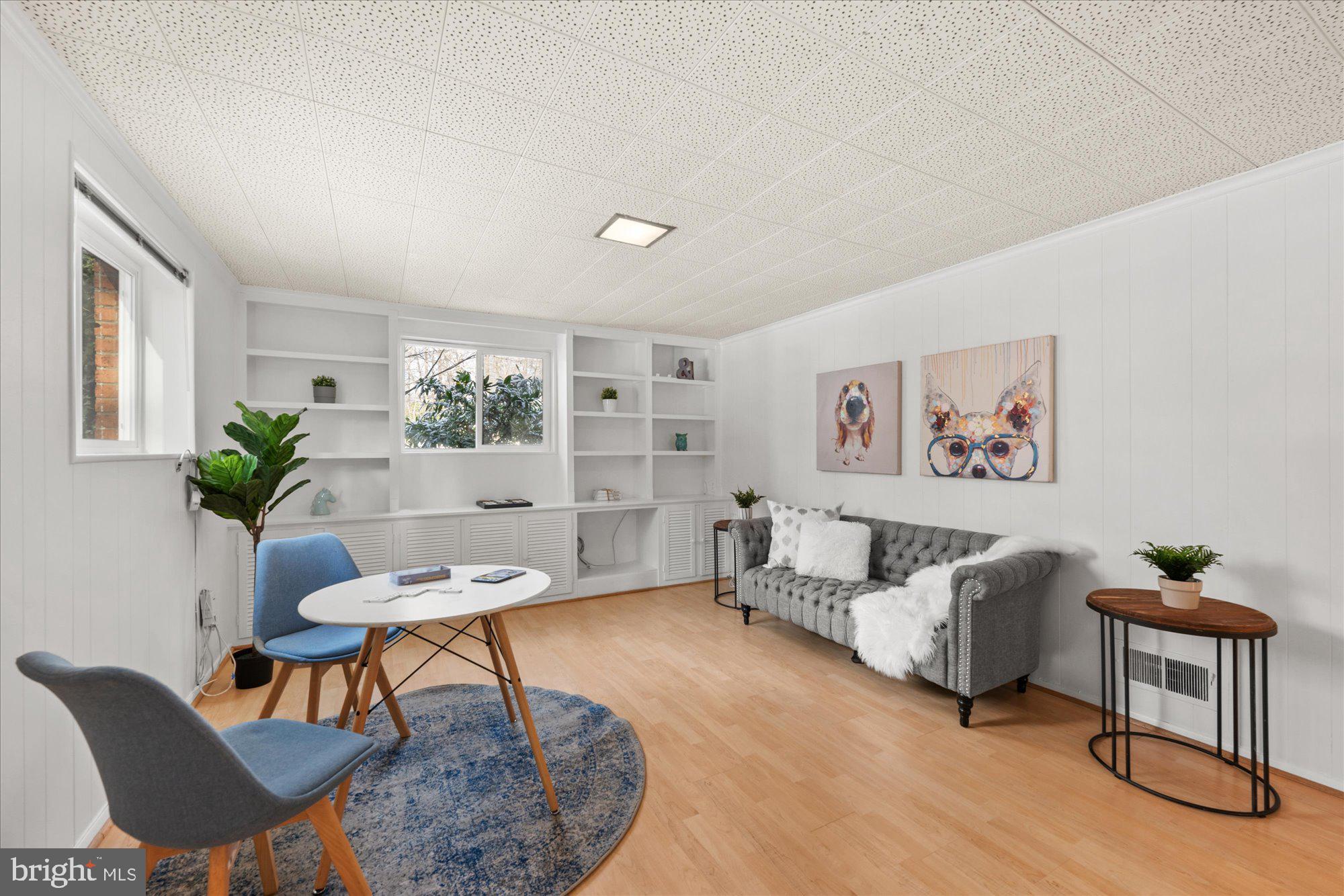 5617 BELLINGTON AVENUE