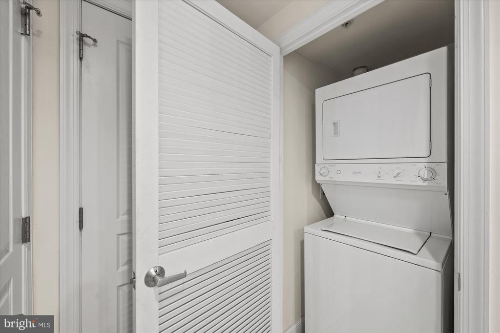 2451 MIDTOWN AVENUE 724