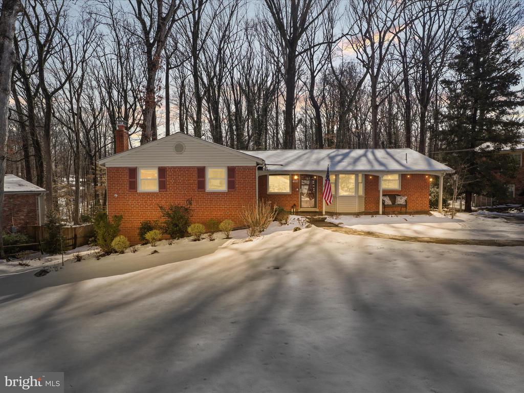 4937 RED FOX DRIVE