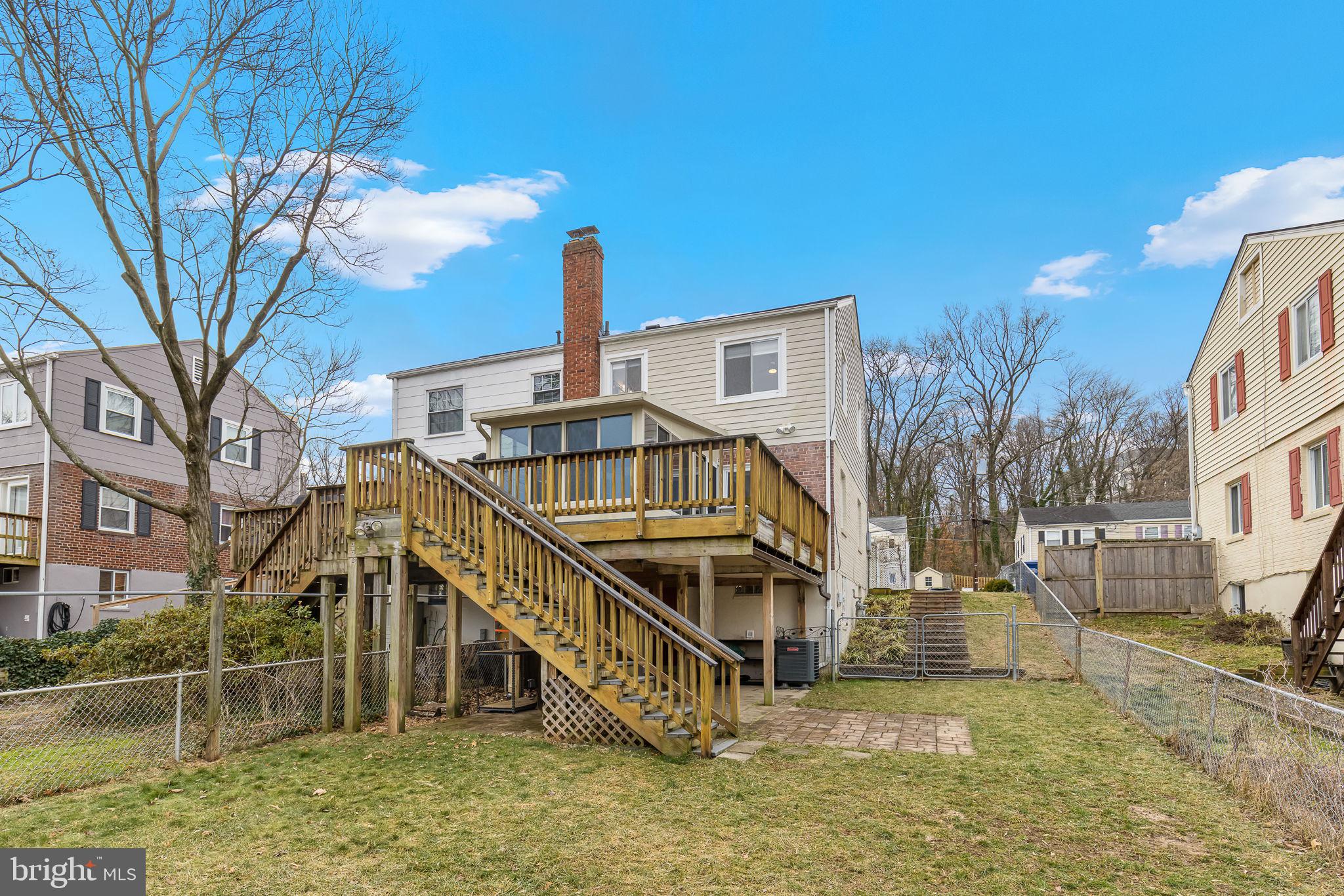 2318 RIVERVIEW TERRACE