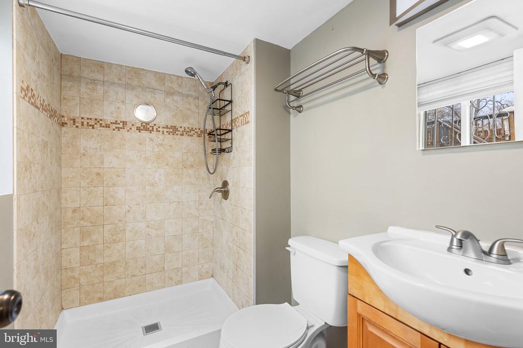 2318 RIVERVIEW TERRACE