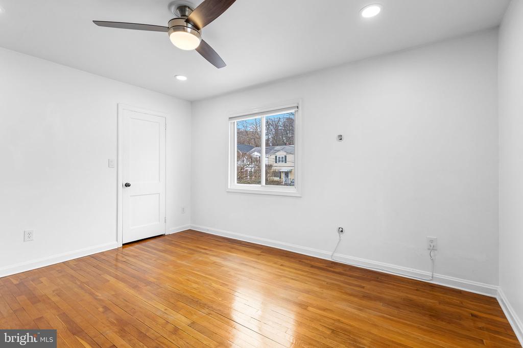 2318 RIVERVIEW TERRACE