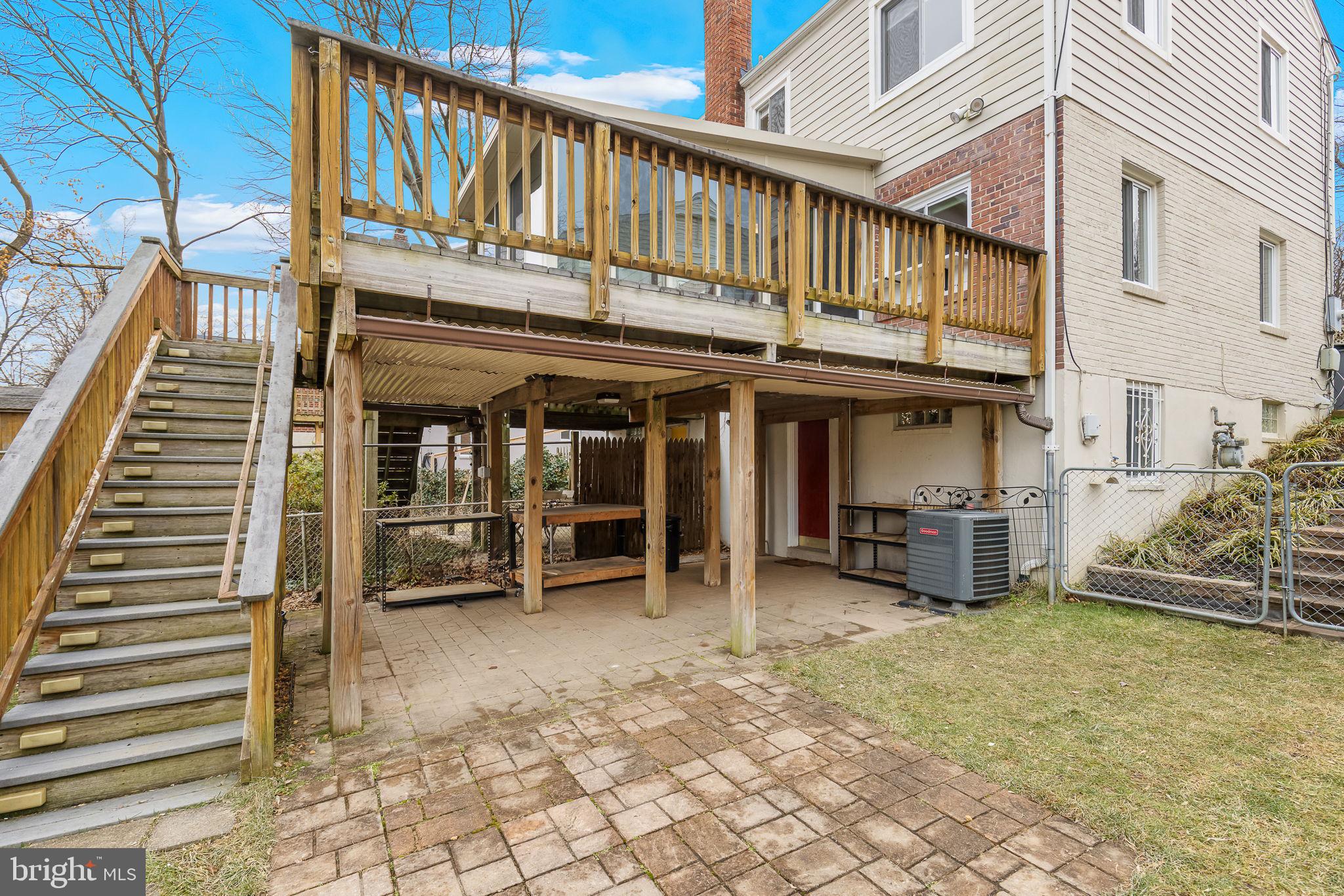 2318 RIVERVIEW TERRACE