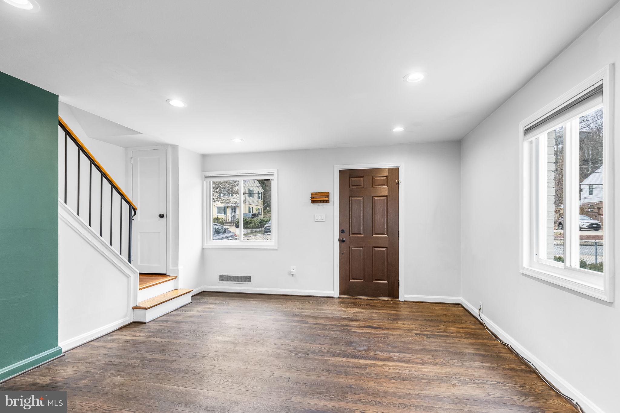 2318 RIVERVIEW TERRACE