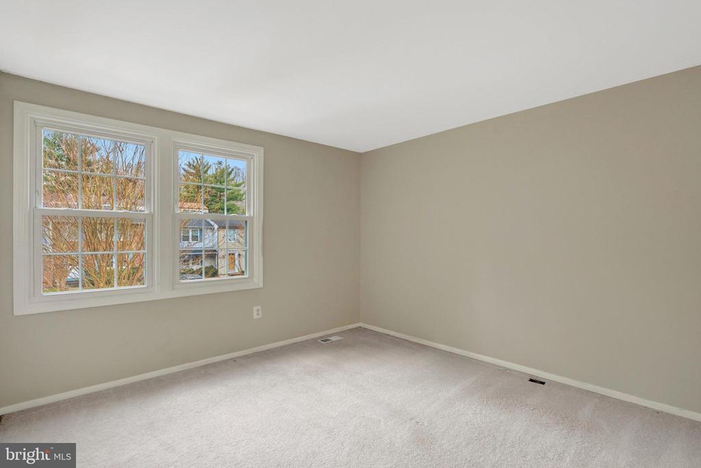 9800 TARA COURT