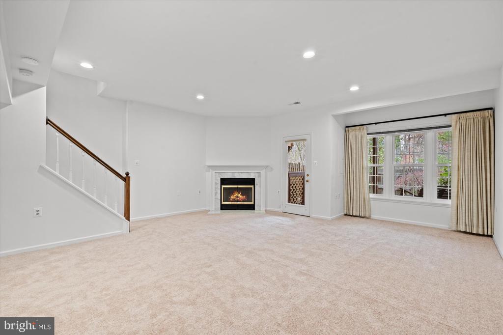 6089 TALAVERA COURT