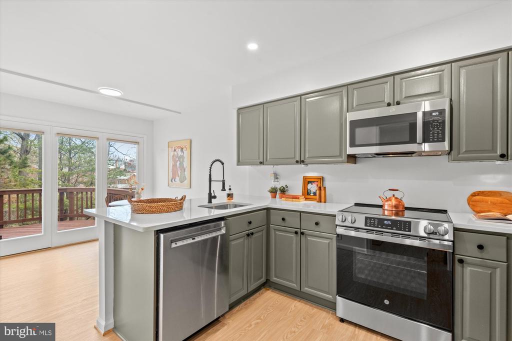 6089 TALAVERA COURT