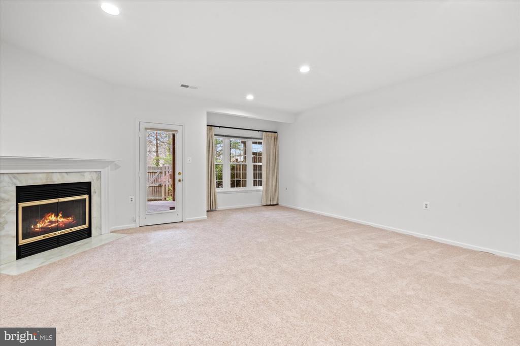 6089 TALAVERA COURT