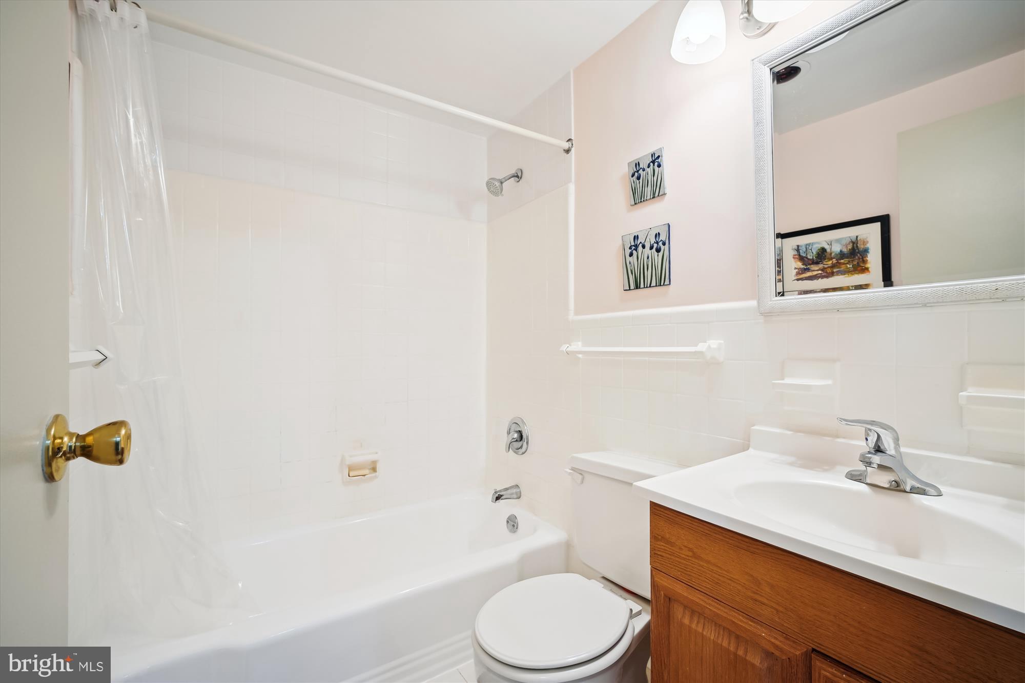 6621 WAKEFIELD DRIVE 811