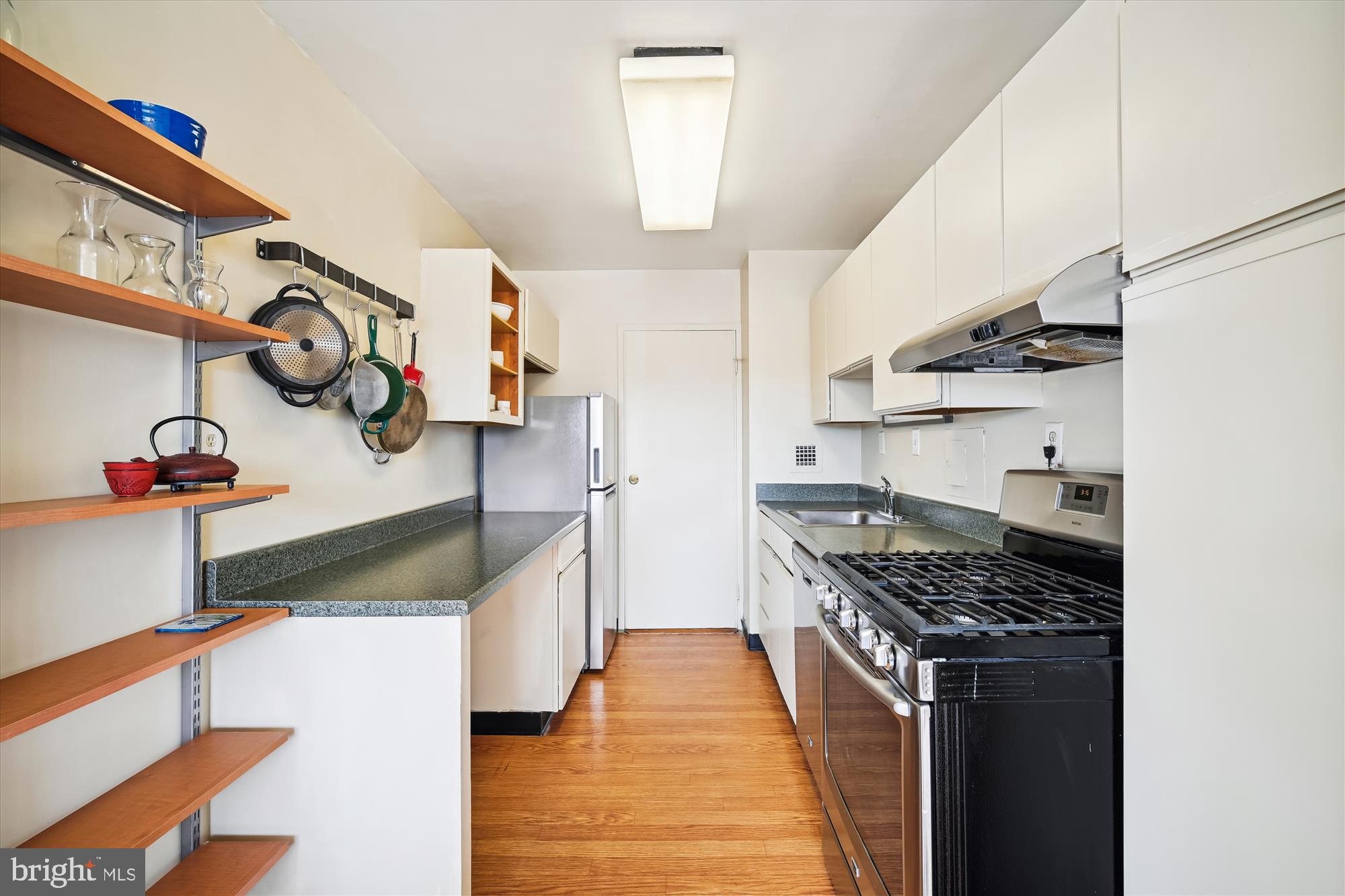 6621 WAKEFIELD DRIVE 811