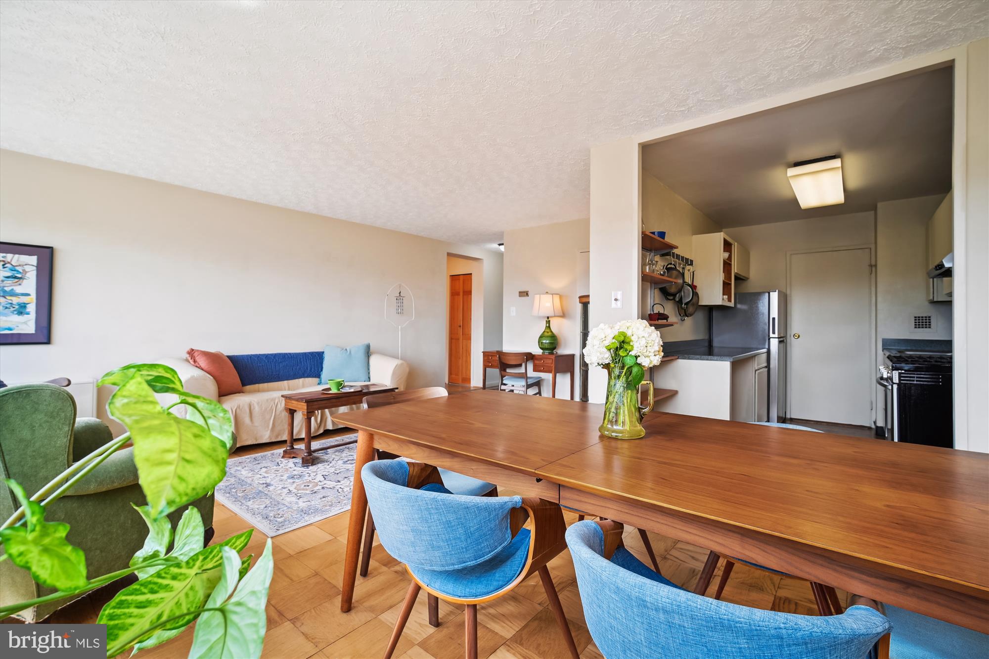 6621 WAKEFIELD DRIVE 811