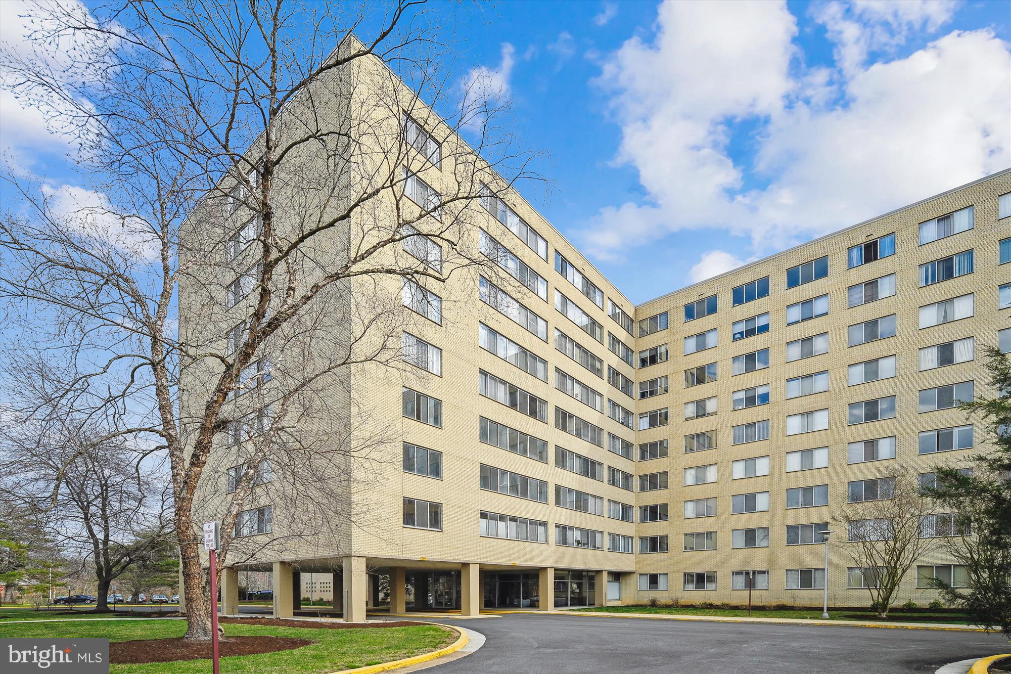 6621 WAKEFIELD DRIVE 811