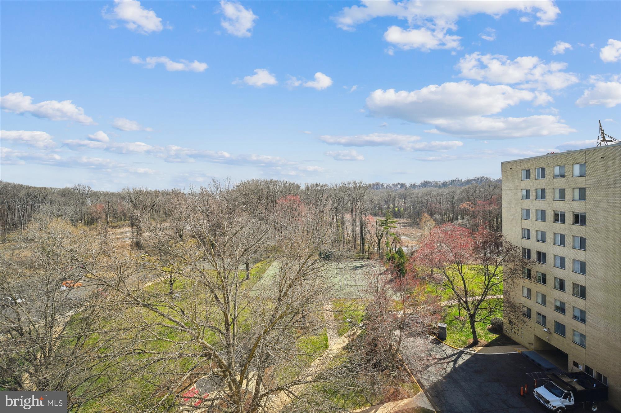 6621 WAKEFIELD DRIVE 811