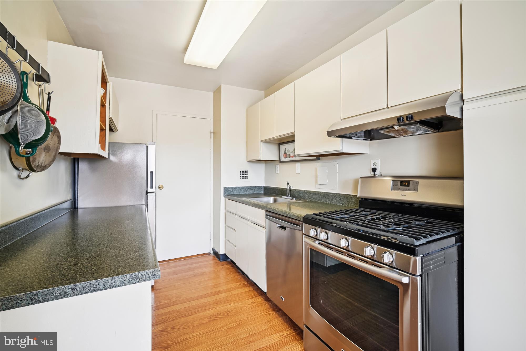 6621 WAKEFIELD DRIVE 811