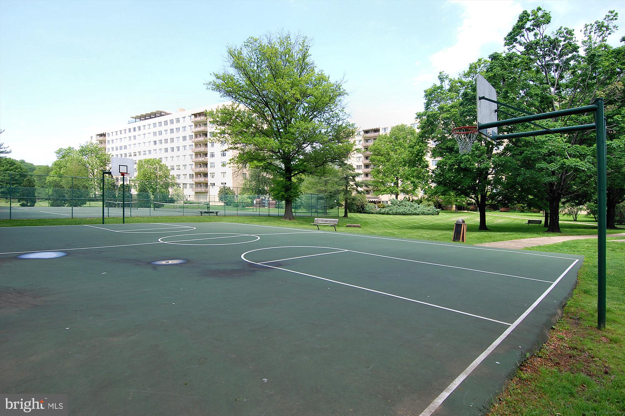 6621 WAKEFIELD DRIVE 811