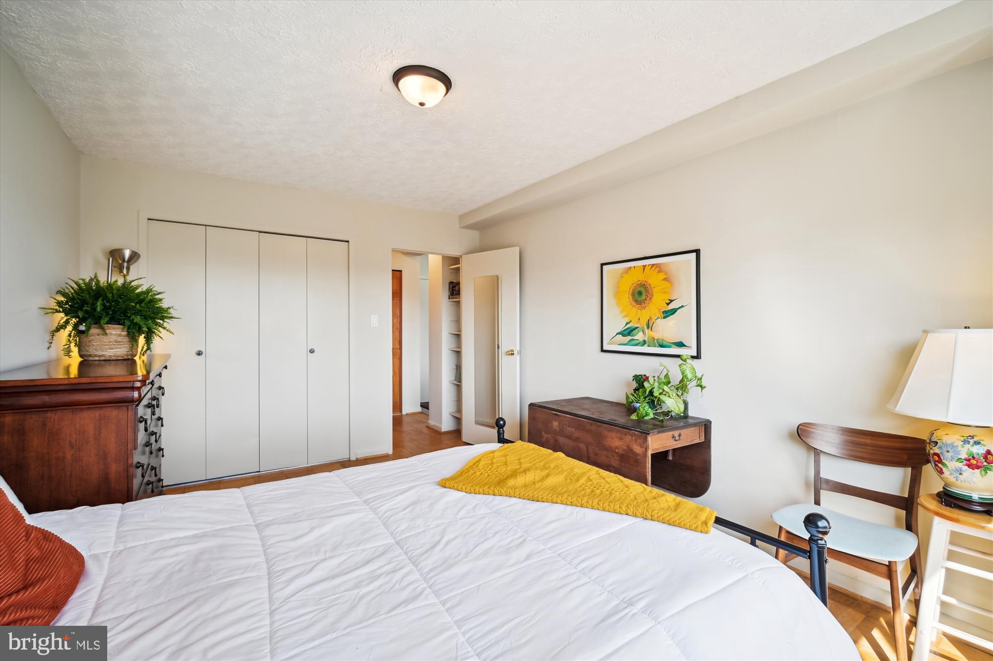 6621 WAKEFIELD DRIVE 811