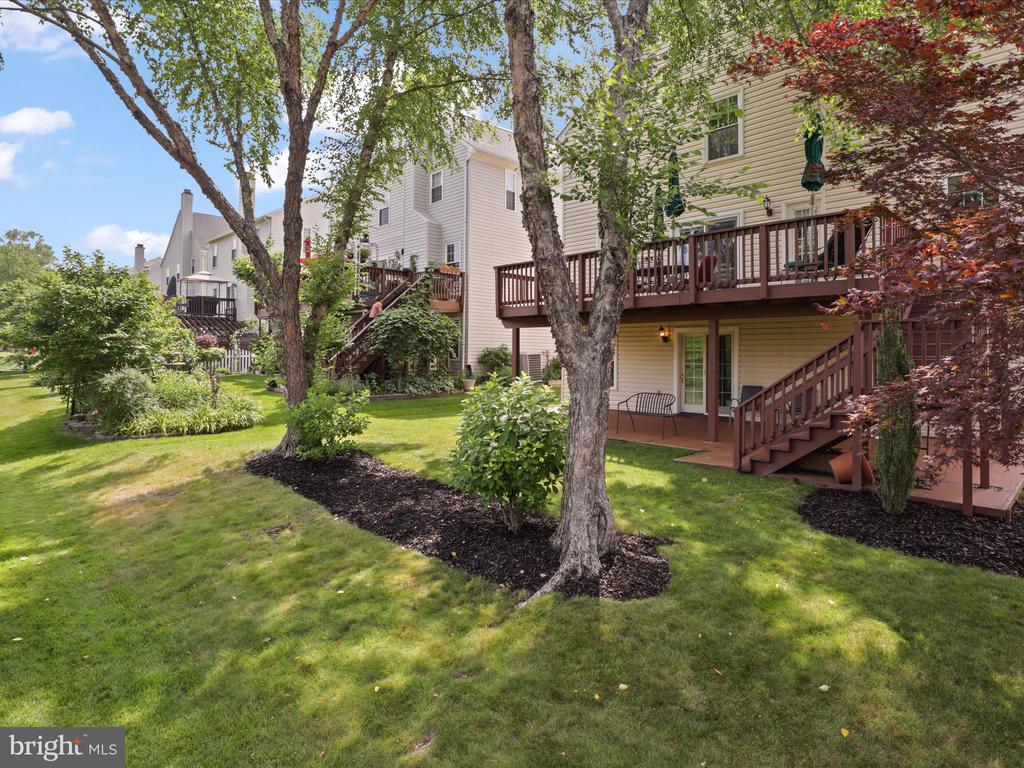 5422 CASTLE BAR LANE