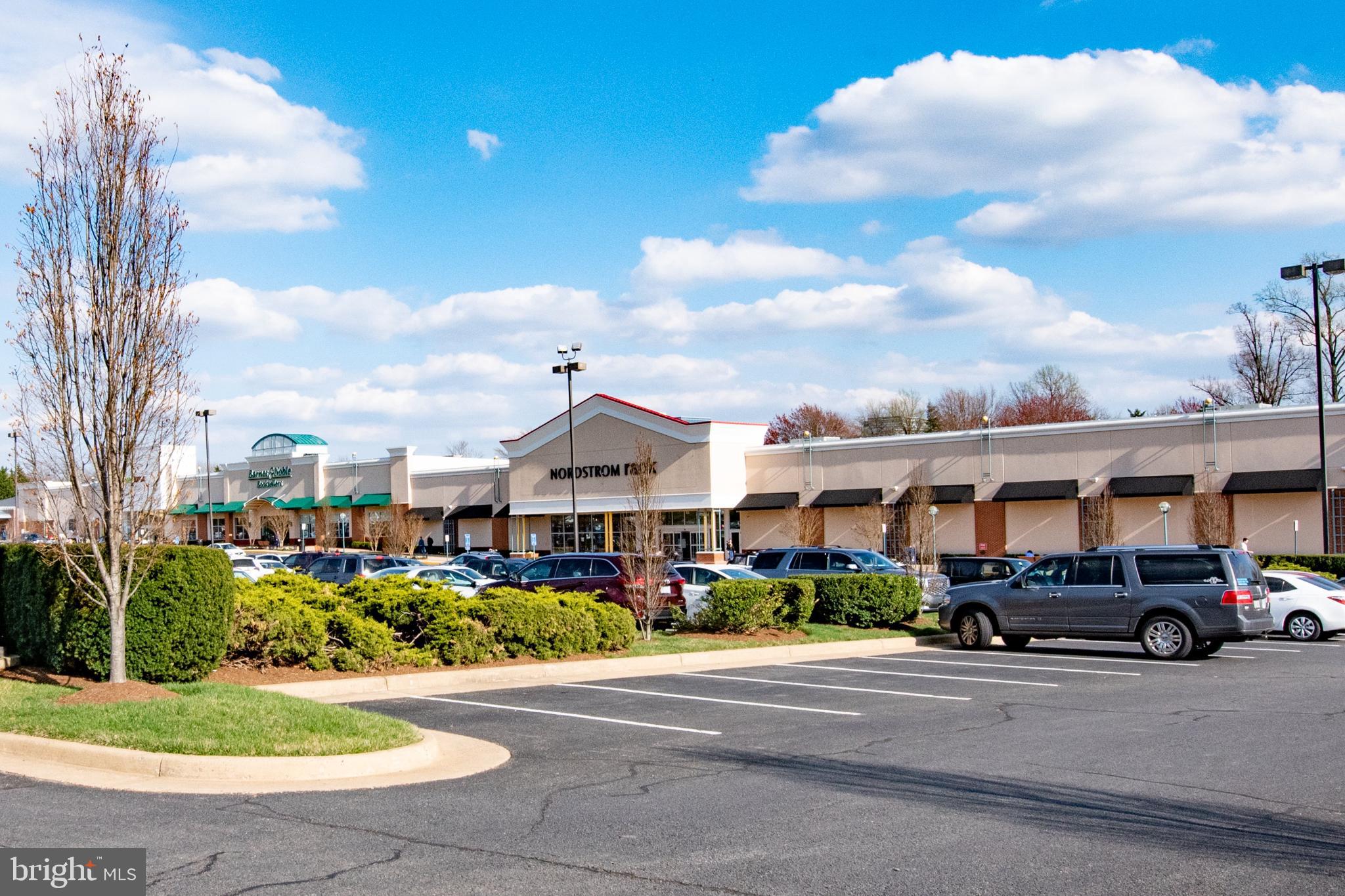 5422 CASTLE BAR LANE