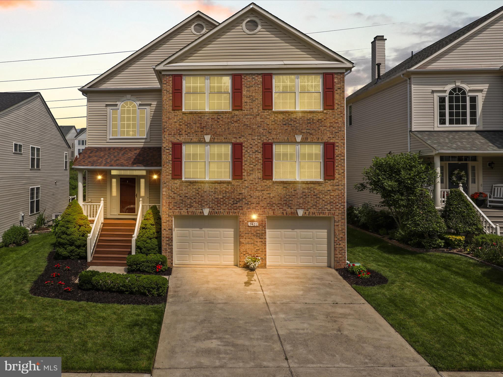 5422 CASTLE BAR LANE