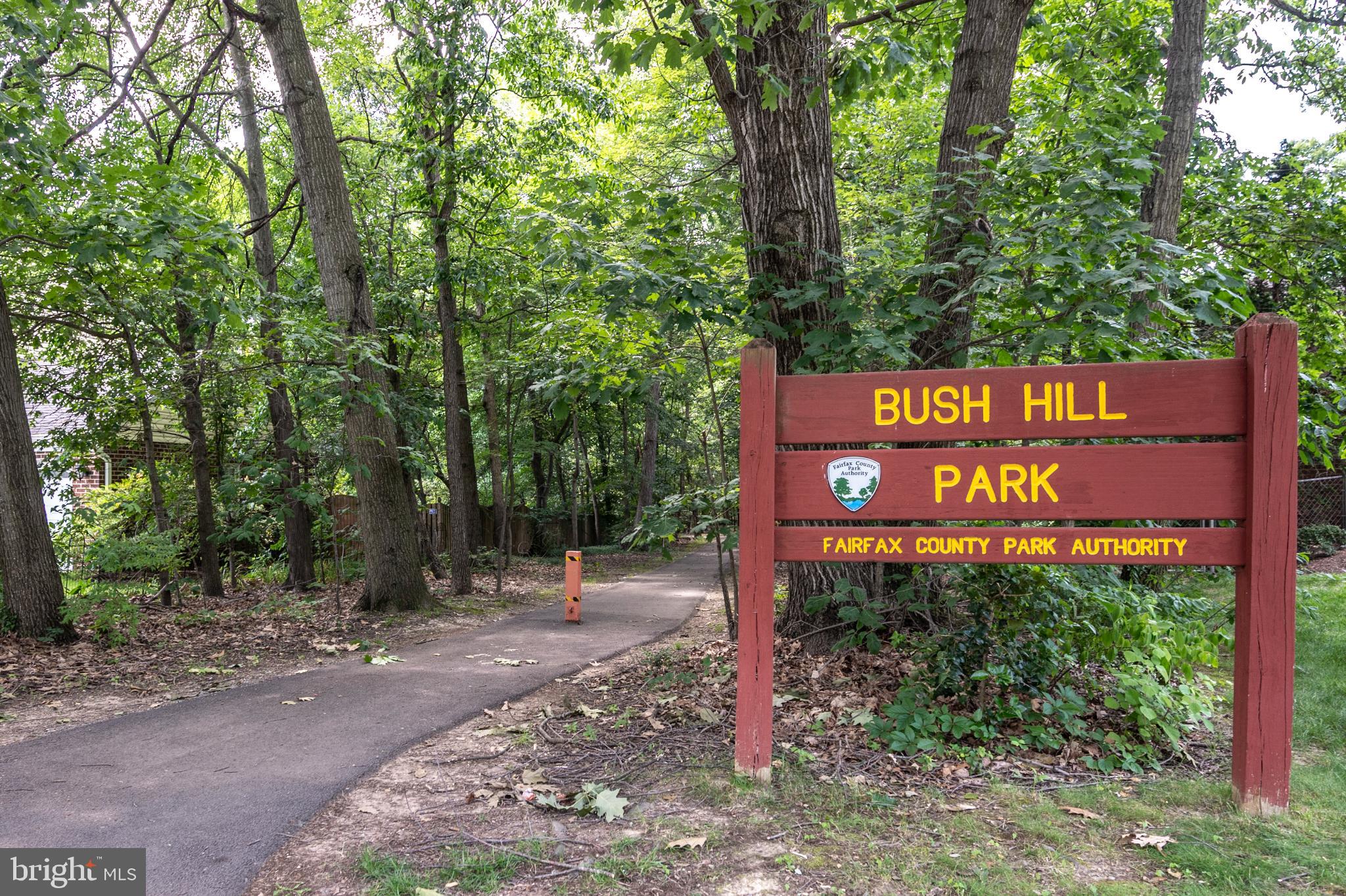 5422 CASTLE BAR LANE