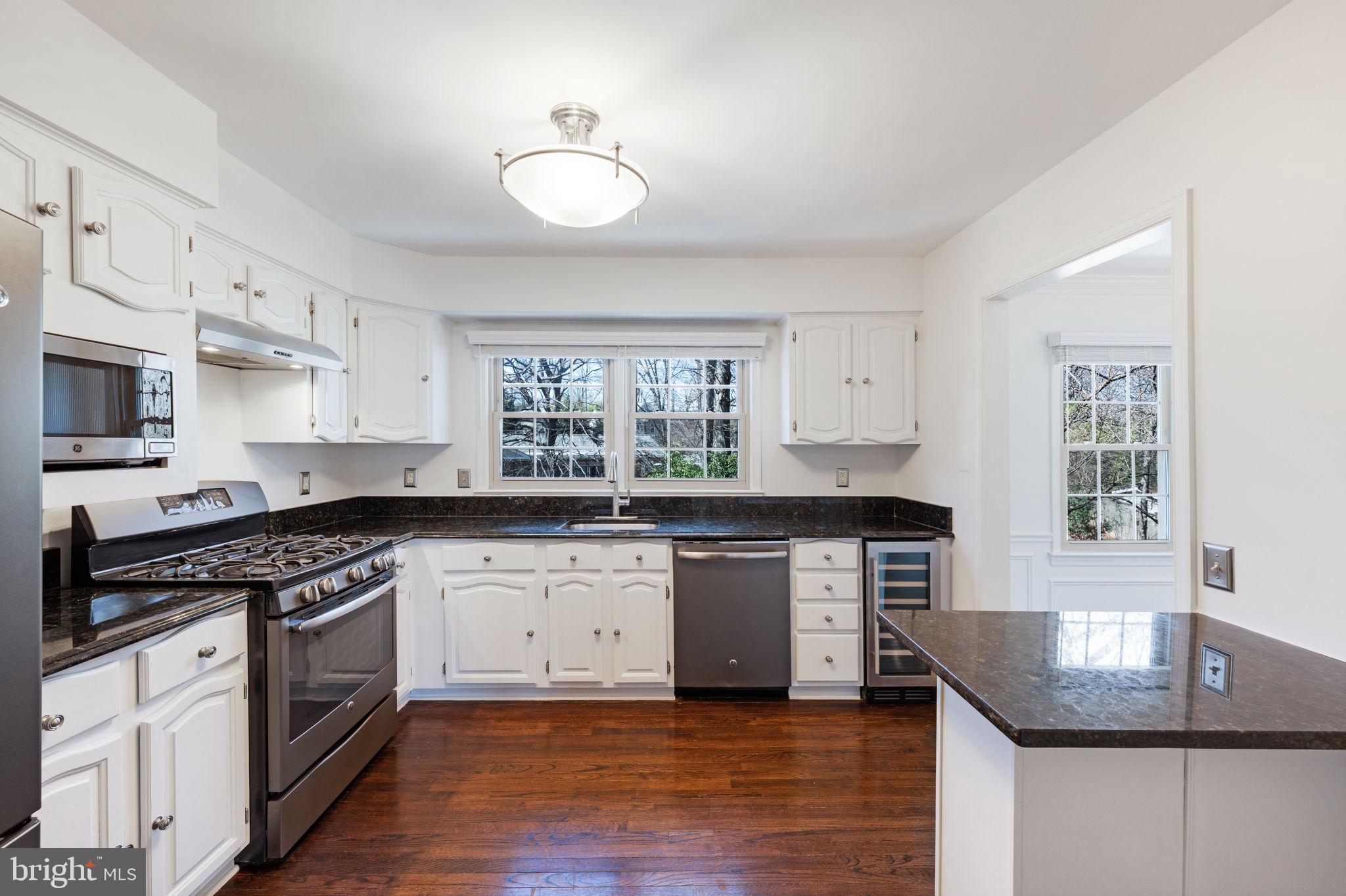 3534 S GEORGE MASON DRIVE 29