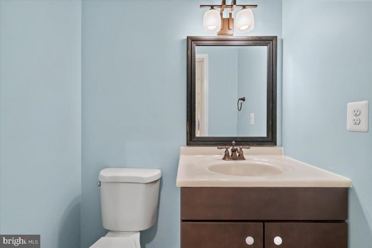 6562 SAND WEDGE COURT