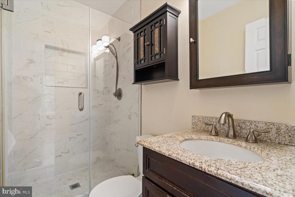 6562 SAND WEDGE COURT