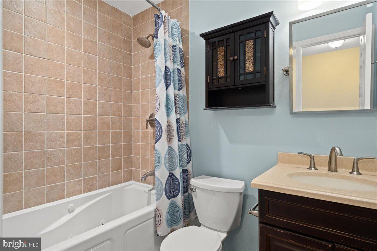 6562 SAND WEDGE COURT