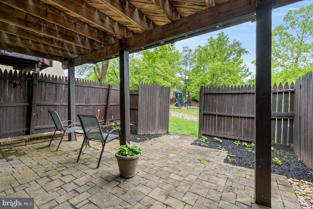 6562 SAND WEDGE COURT