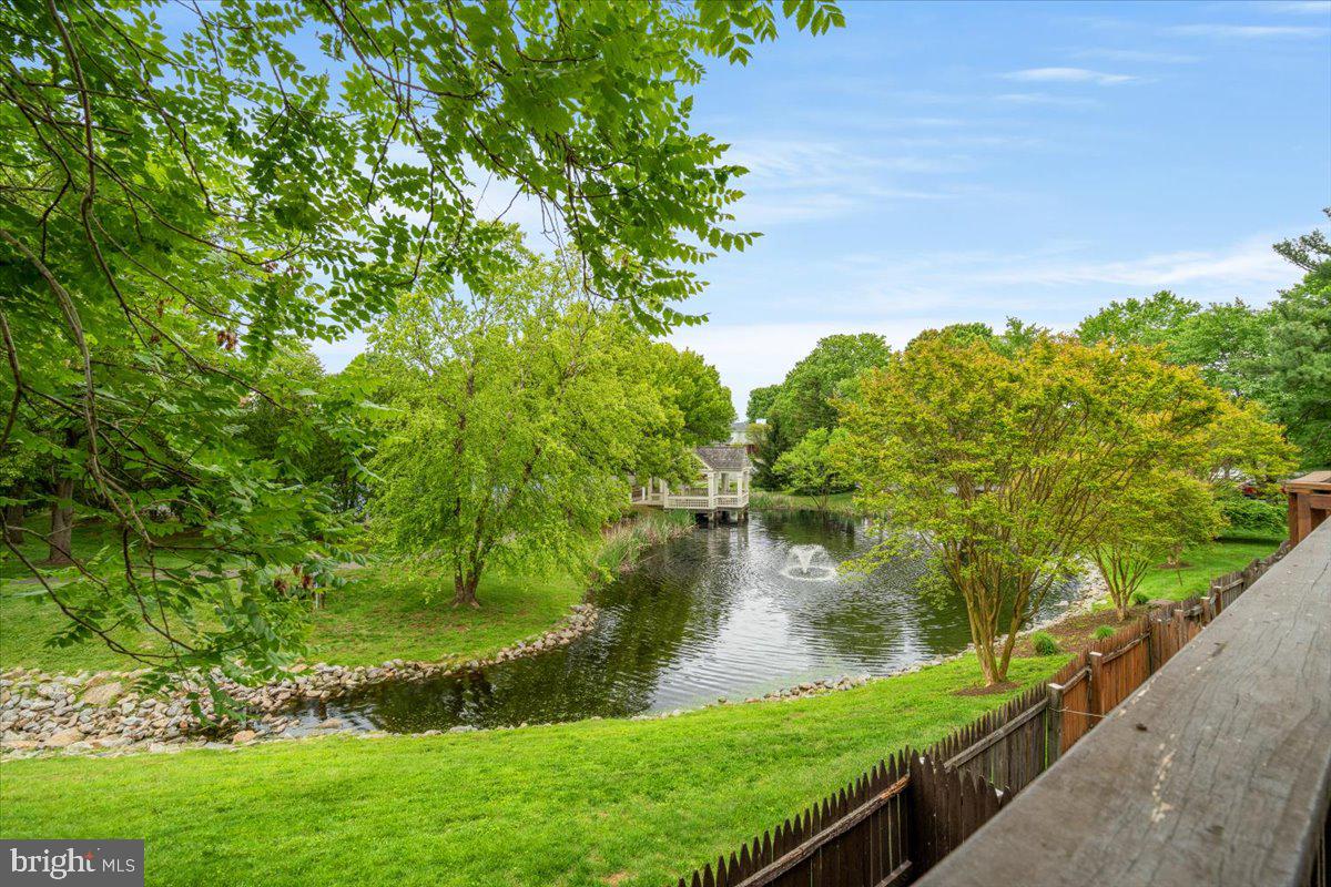 6562 SAND WEDGE COURT