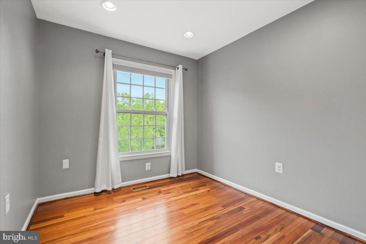 6562 SAND WEDGE COURT