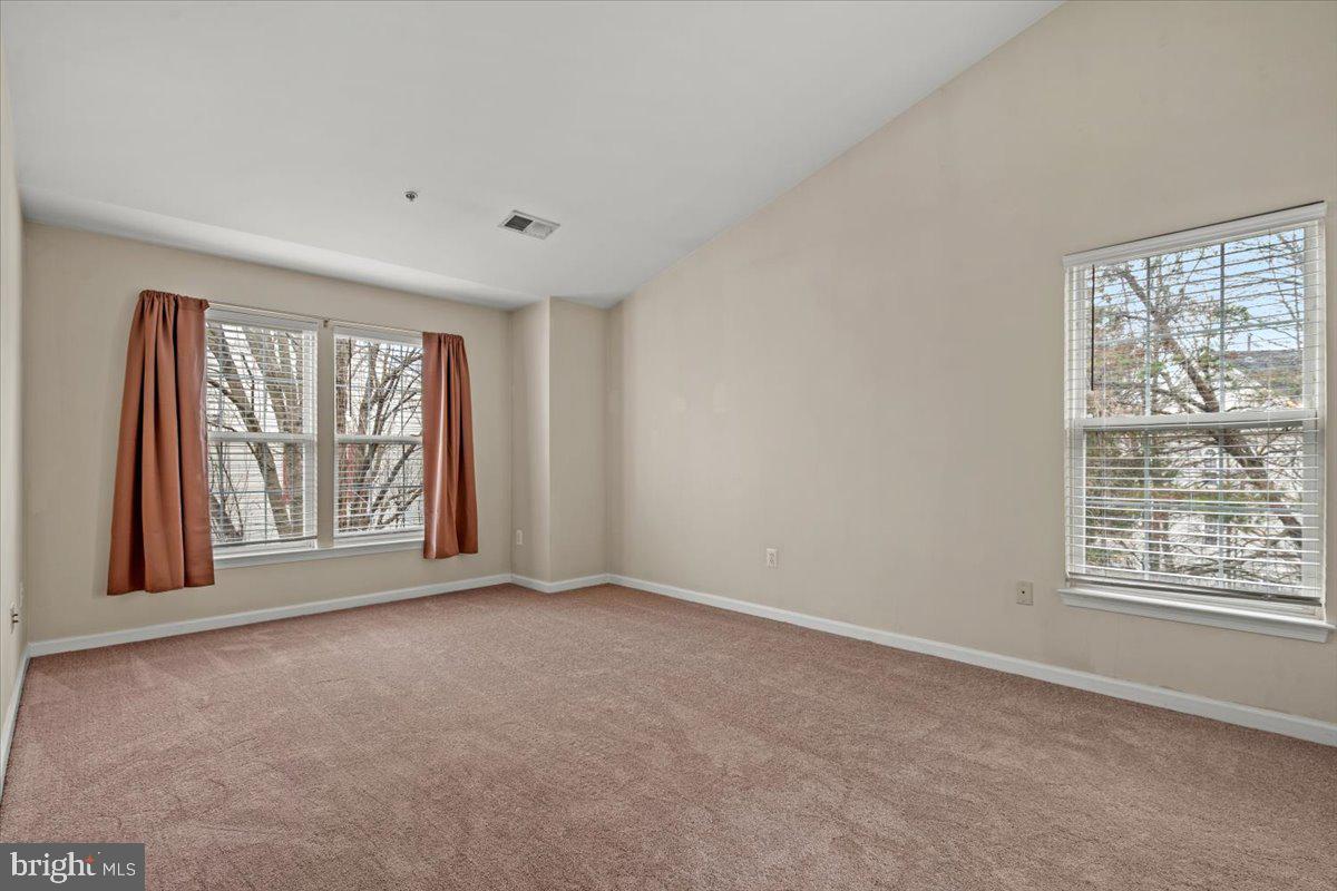 7500 CALDERON COURT J 261