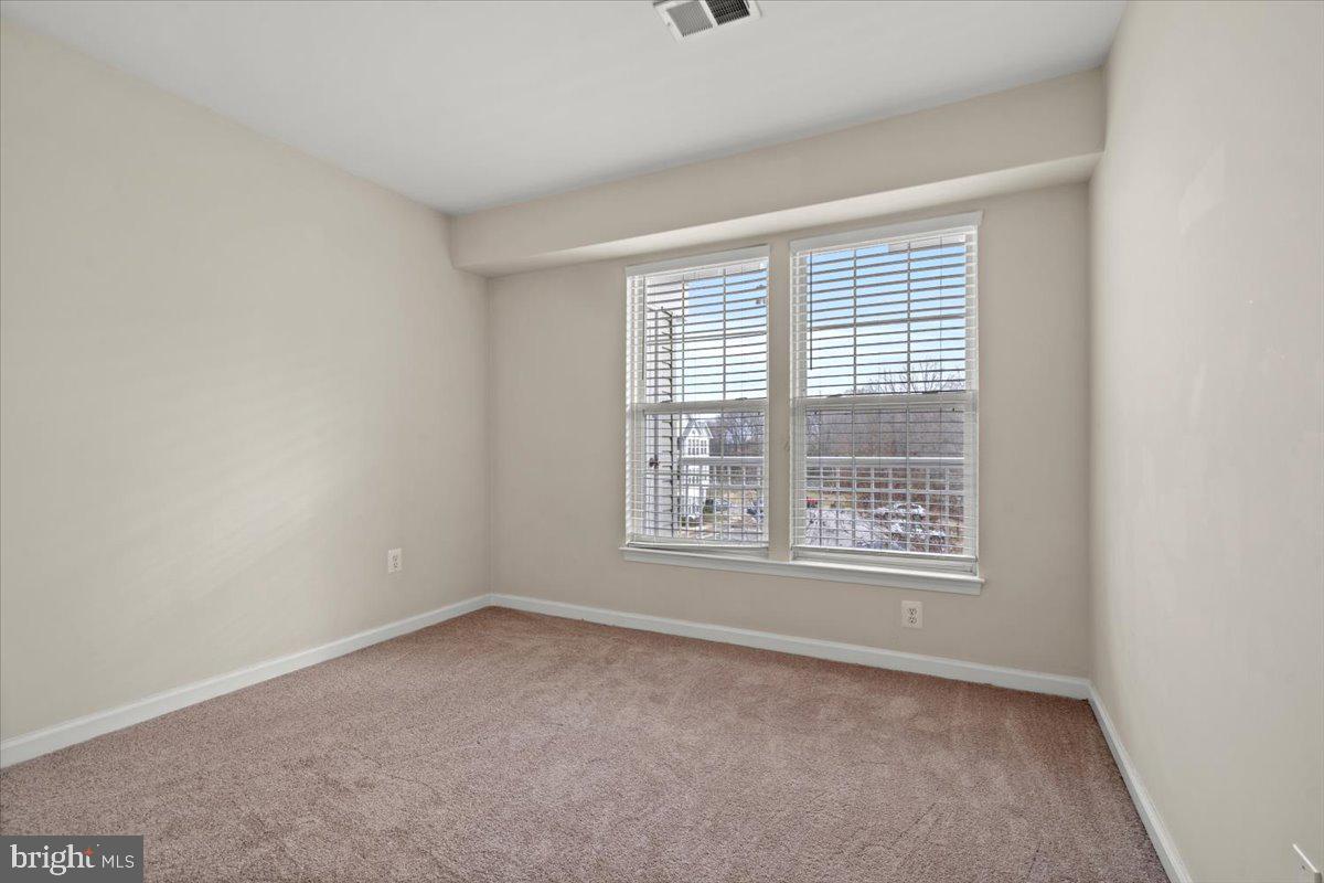 7500 CALDERON COURT J 261