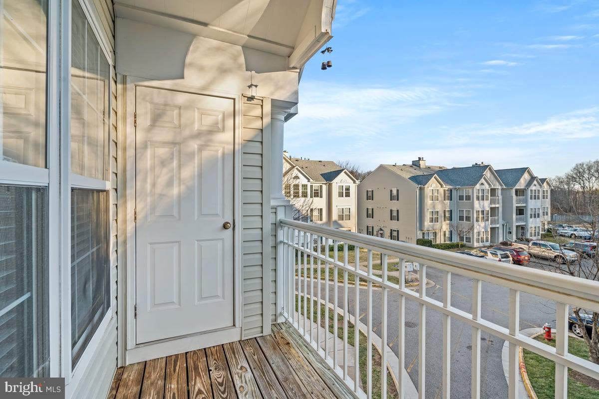 7500 CALDERON COURT J 261