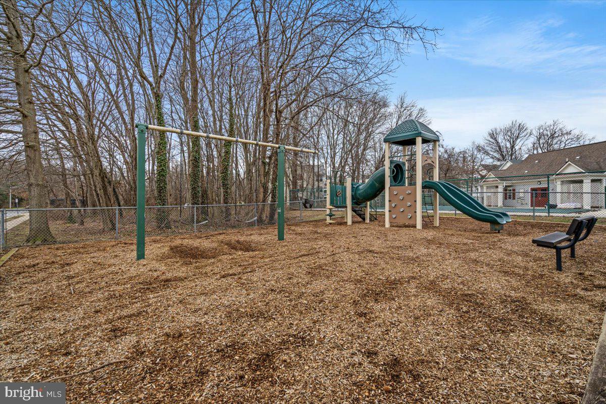 7500 CALDERON COURT J 261