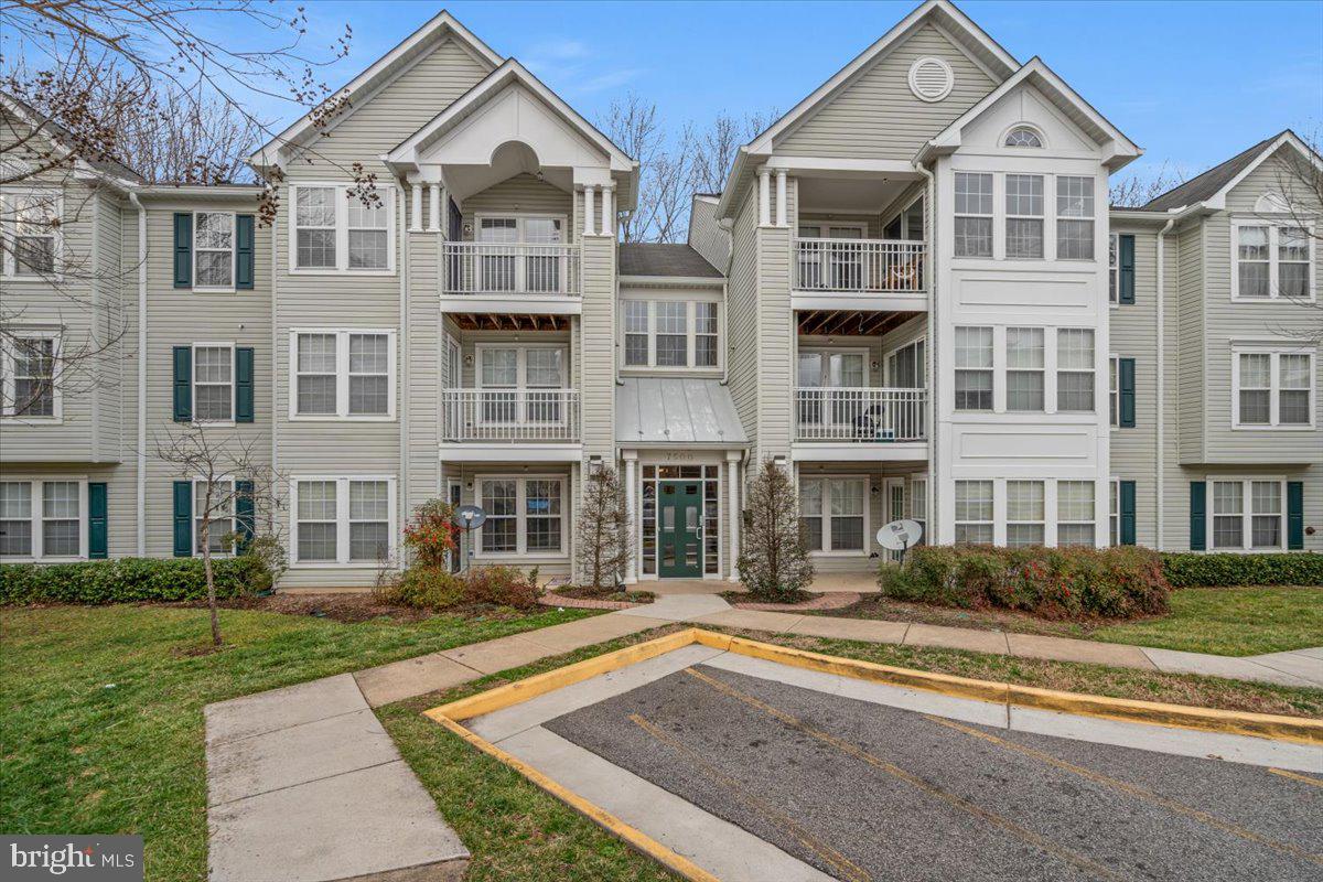 7500 CALDERON COURT J 261