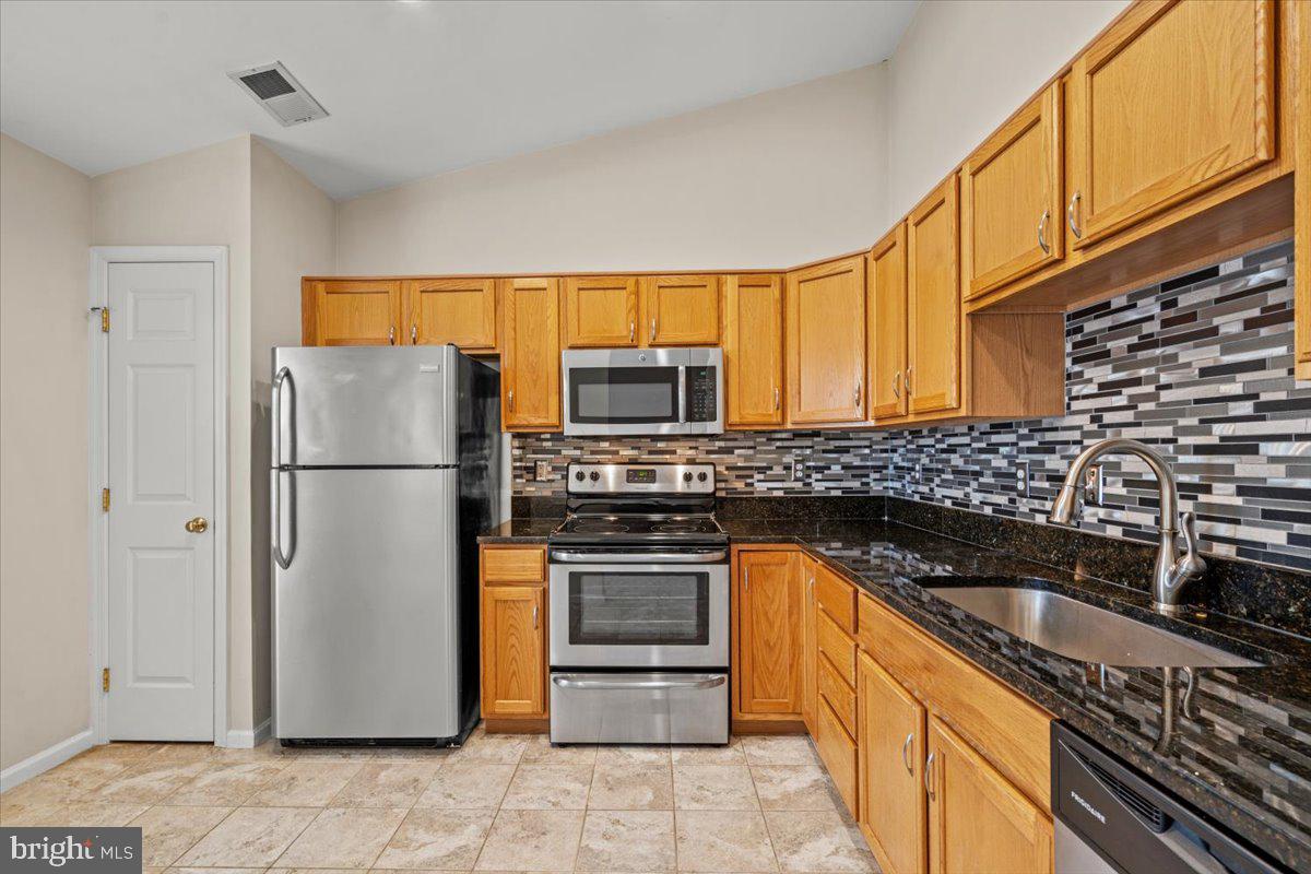 7500 CALDERON COURT J 261