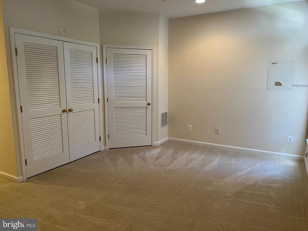 3539 ELLERY CIRCLE