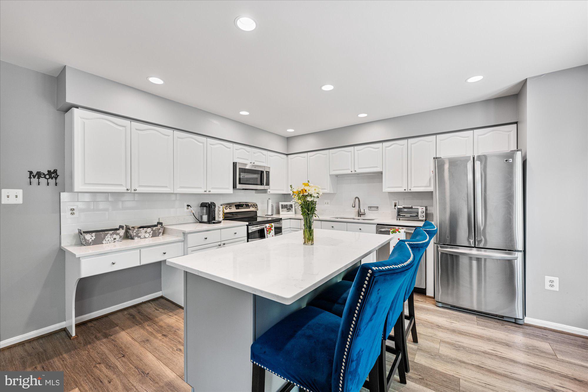 7203 BURTON HILL COURT