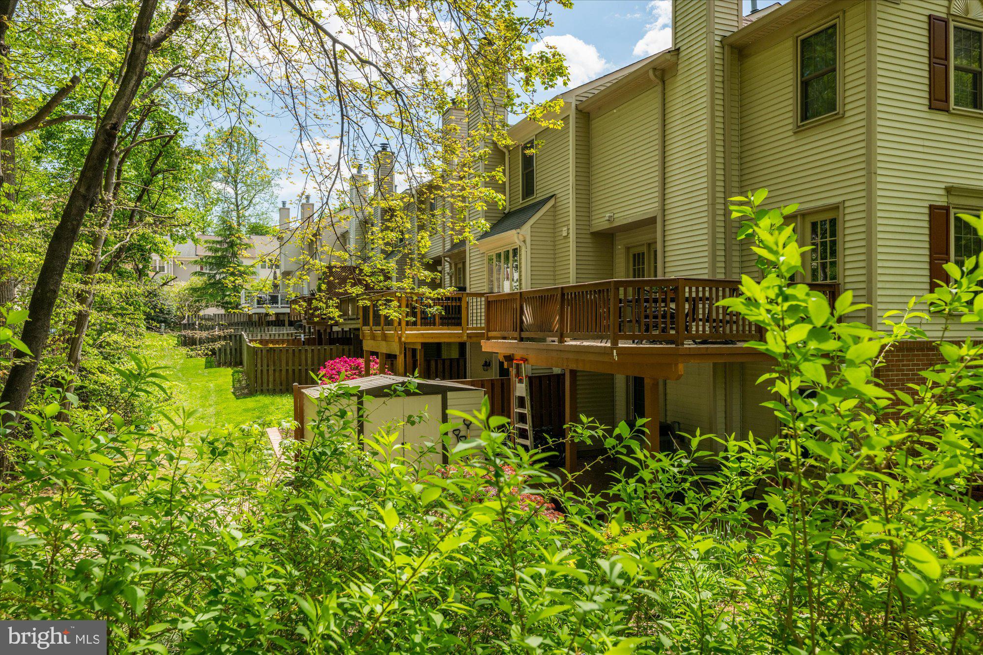 7203 BURTON HILL COURT