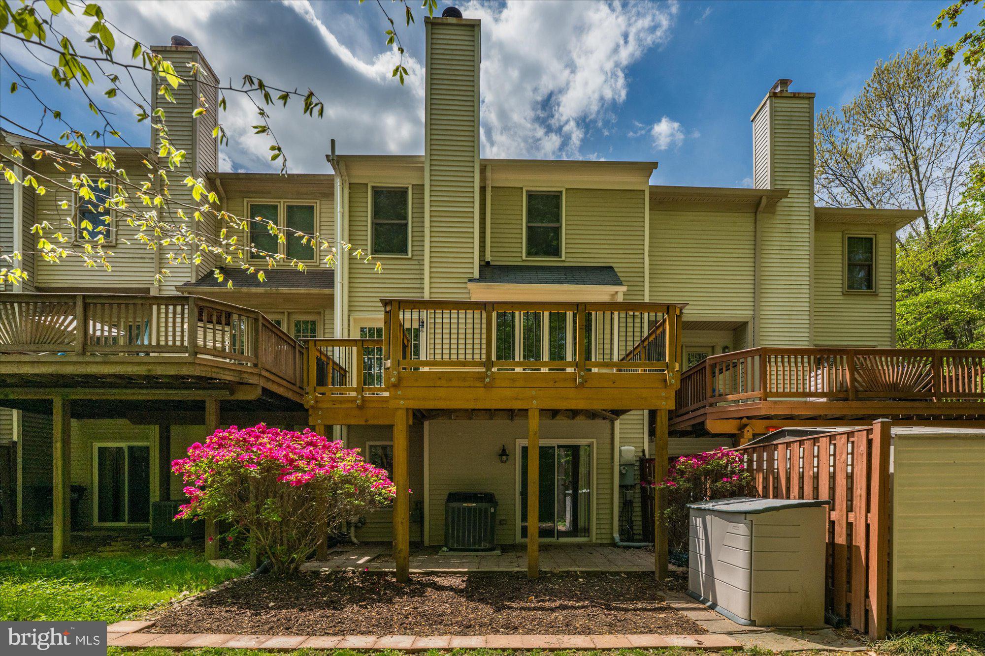 7203 BURTON HILL COURT