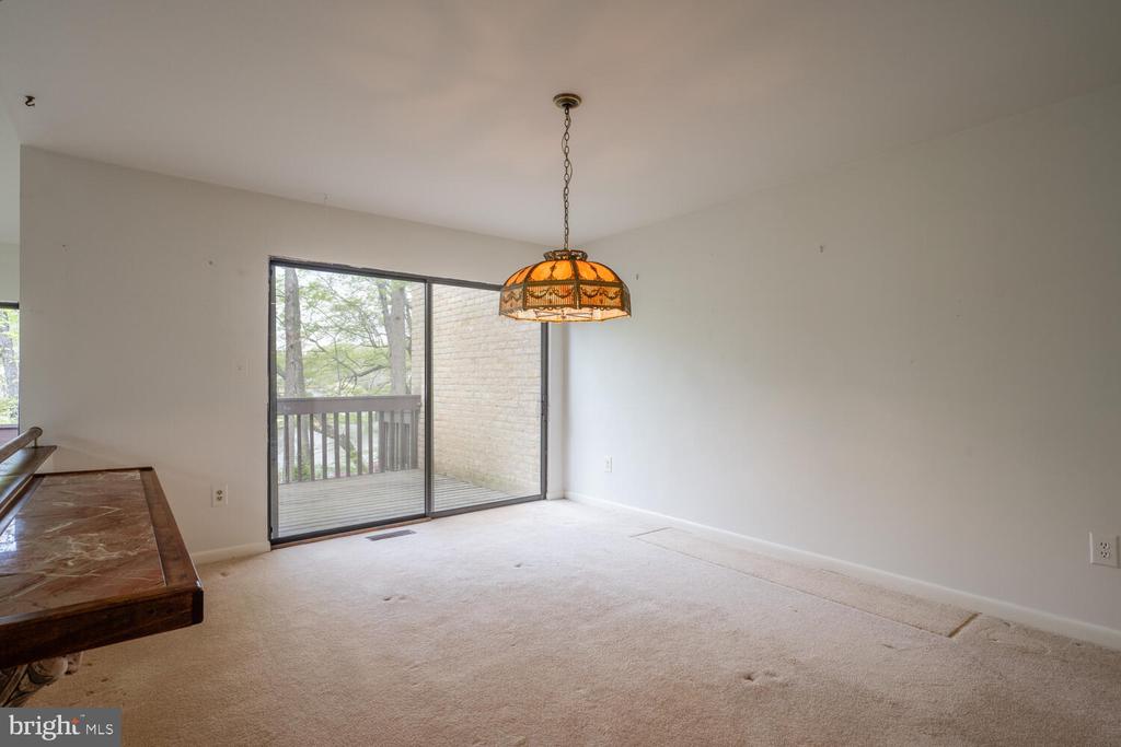 2029 LAKEBREEZE WAY