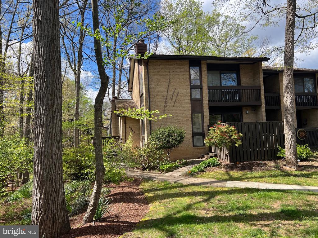 2029 LAKEBREEZE WAY