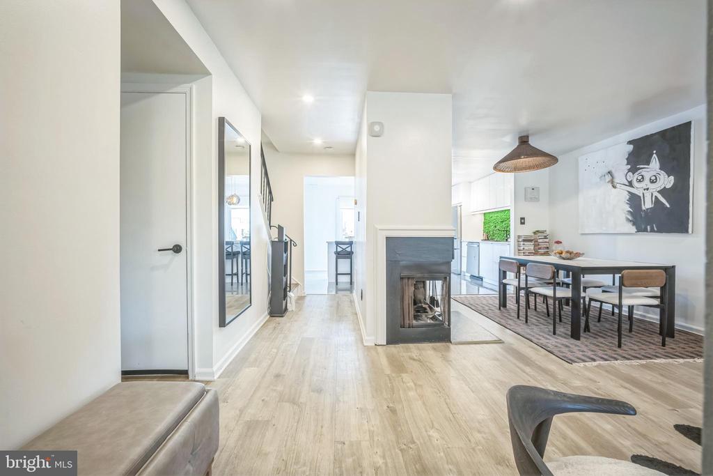 4113 PLACID LAKE COURT